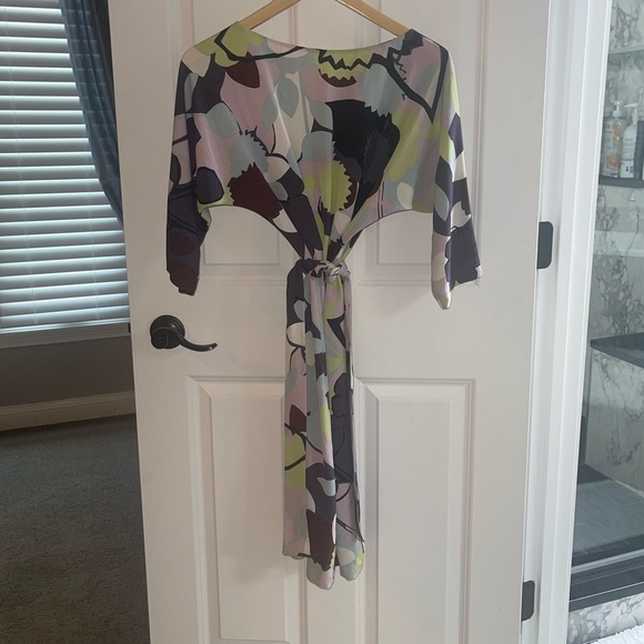 Diane von Furstenberg DvF Mosaic Maja Two Drape Back Paper Forest Mint Silk 8 - Picture 4 of 11